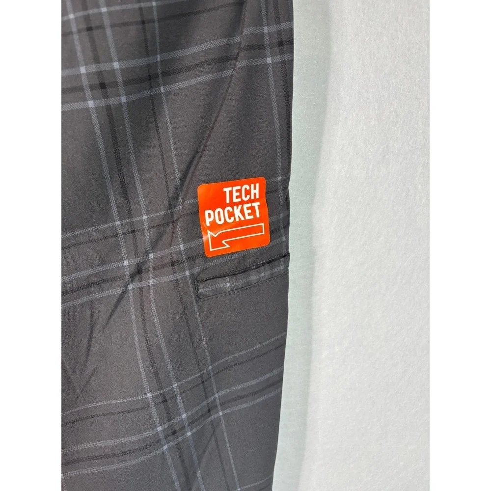 Urban Pipeline MaxFlex Mens 30 Pepper Plaid Flat Front Shorts‎ Tech Pocket NWT